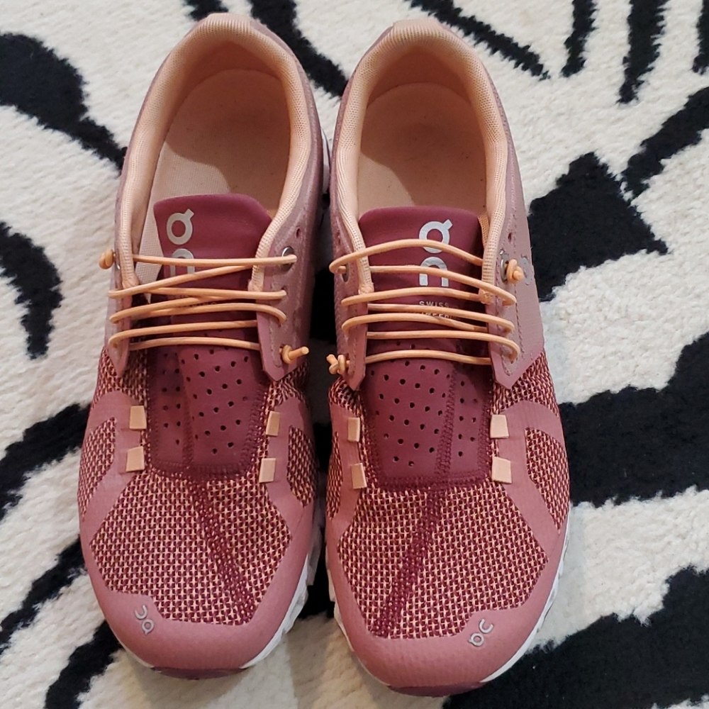 On Cloud womens running shoes